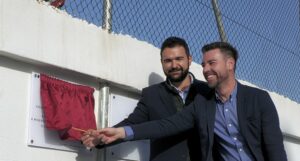 Ayuntamiento y Comunidad destinan más de 40.000 euros a la renovación de la pista de tenis del Polideportivo Municipal